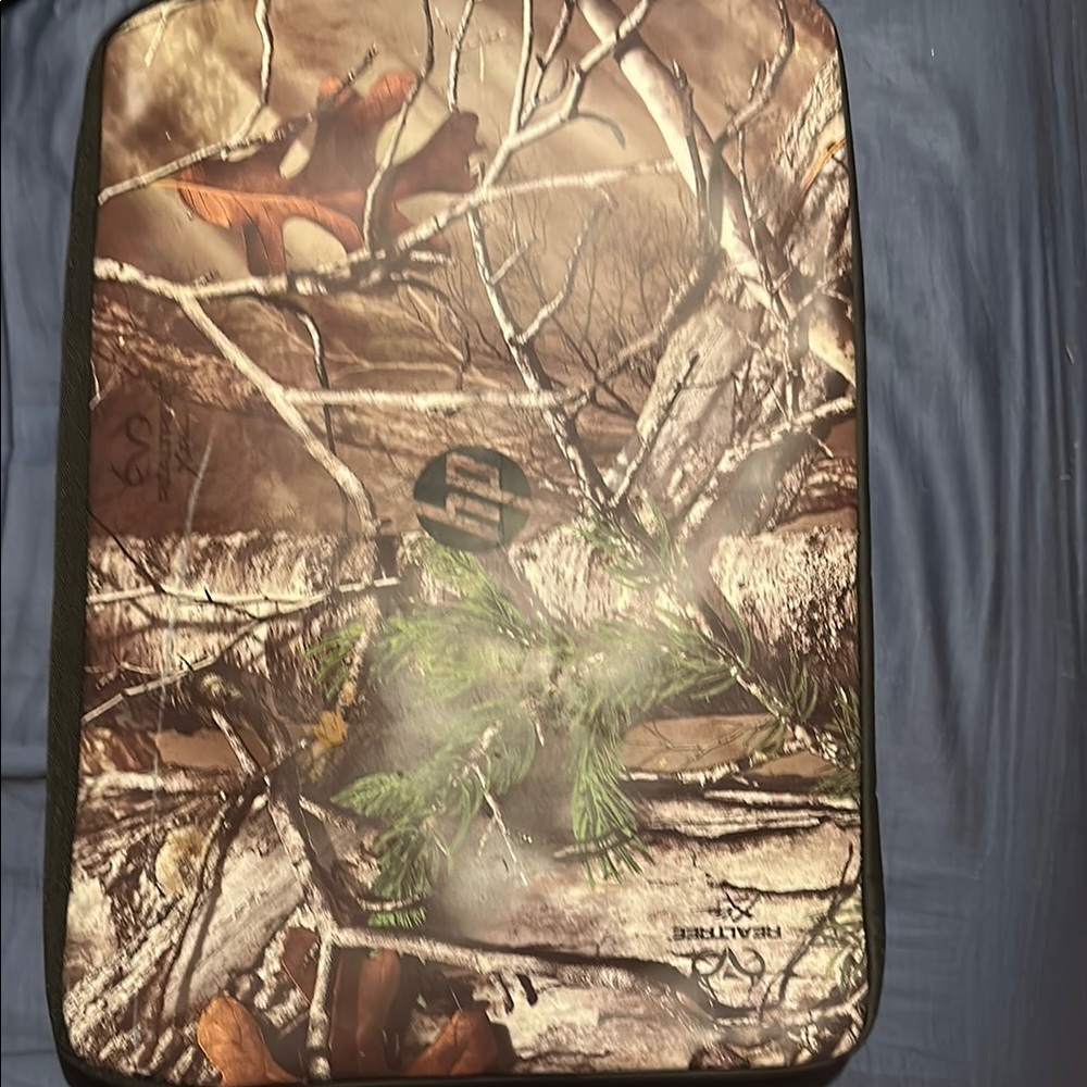 Realtree Camouflage Case - Brown and Green